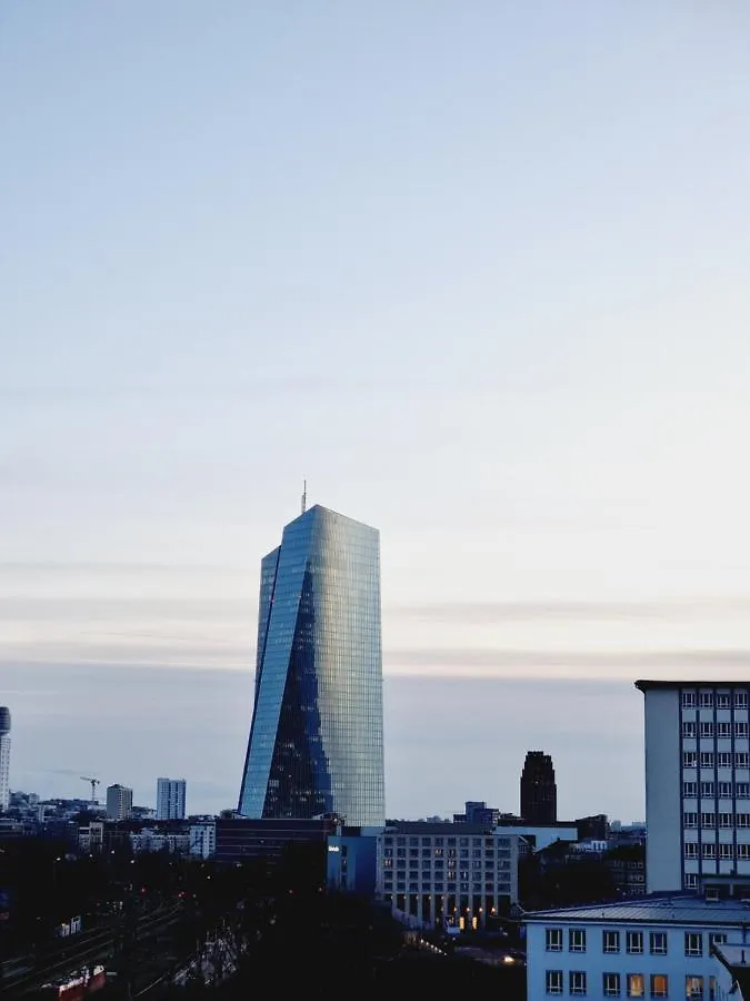 Sky Home Frankfurt am Main 0*,  Németország